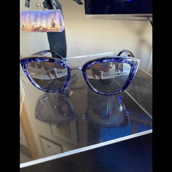 Sunglasses - Picture 1 of 3